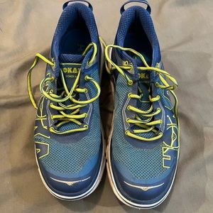 Hoka One One Bondi 4